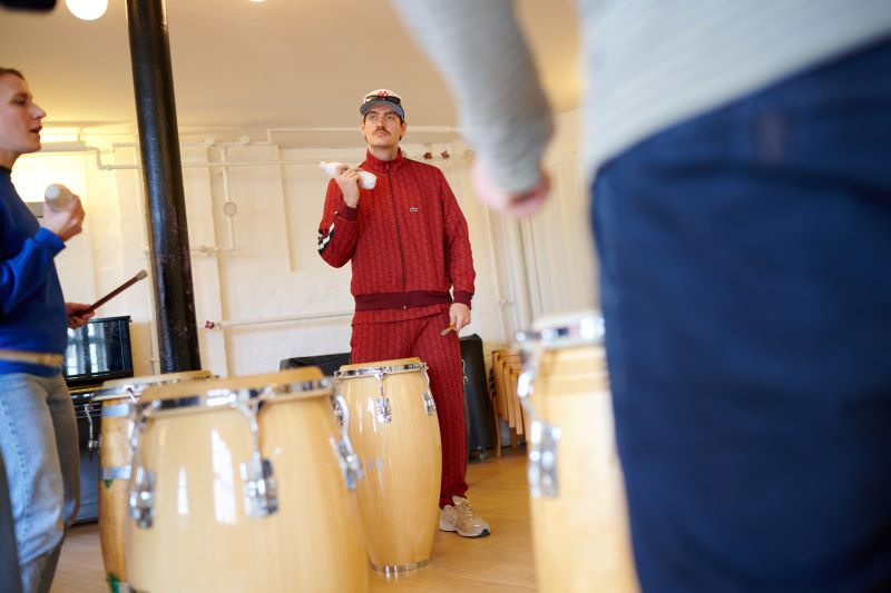 Congas Og Rasle Spot